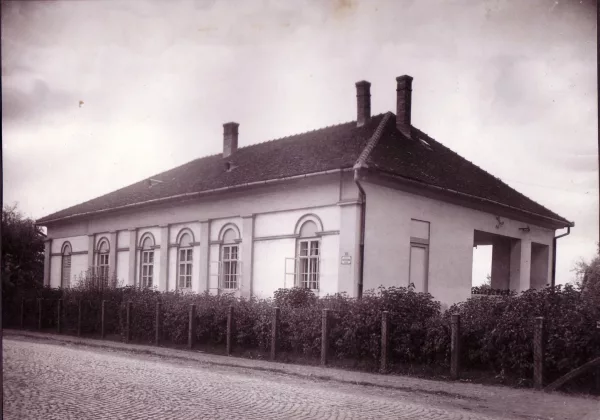 A Kostyán kúria – Abony klasszicista öröksége
