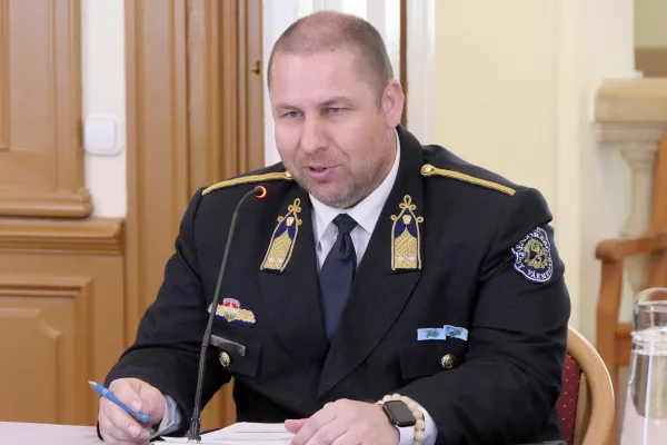 Főtanácsosi címet kapott Bori Zoltán, a Ceglédi Rendőrkapitányság vezetője