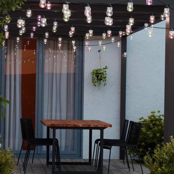 Napelemes világítás a kertben: fenntarthatóság napenergiával