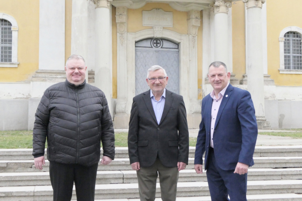 Újabb jó hír Abonynak – folytatódhat a Szent István templom felújítása