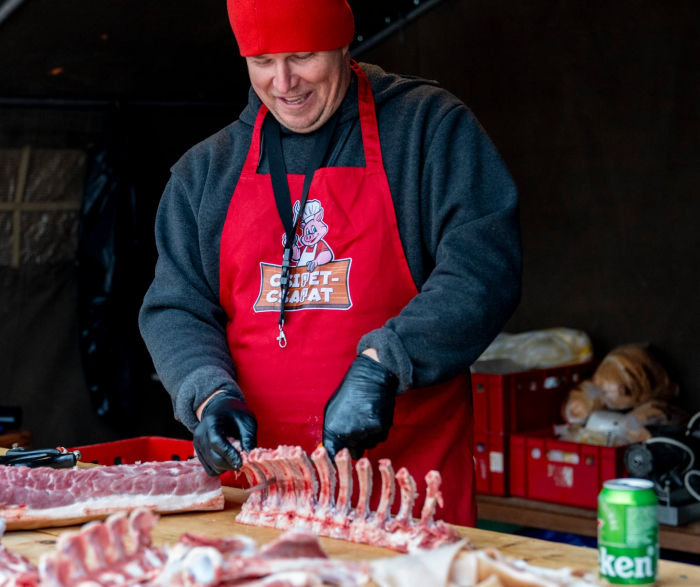 Pecsenye Parádé videóval