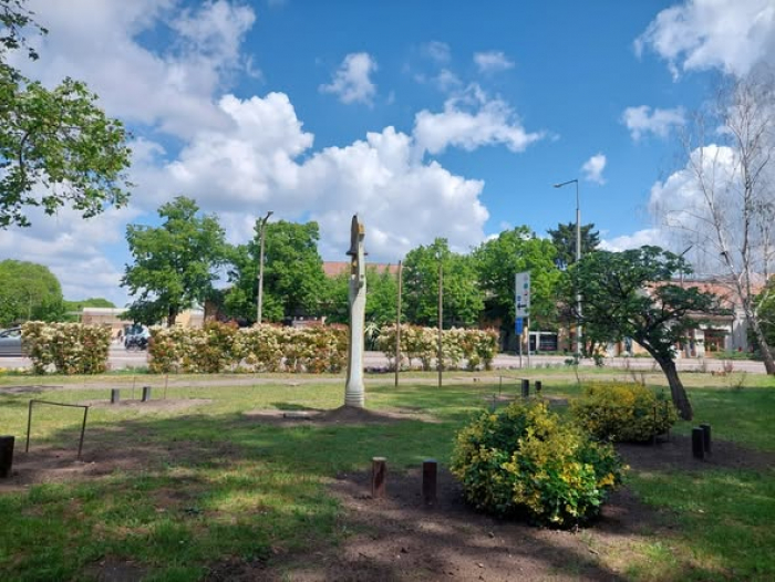 Felújúitják a Millenniumi Emlékpark szobrait Abonyban 🥰🥰