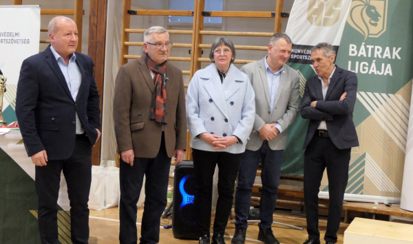 Bátrak ligája Abonyban