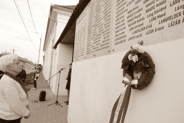 Holokauszt magyarországi áldozatainak emléknapja