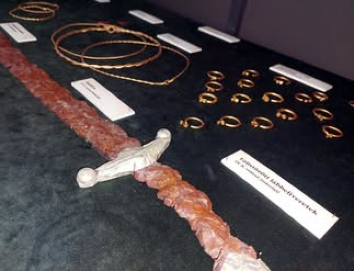 🏹 KINCSEK ÓPUSZTASZERRŐL – HONFOGLALÓ MAGYAROK ABONYBAN! 🐎🇭🇺